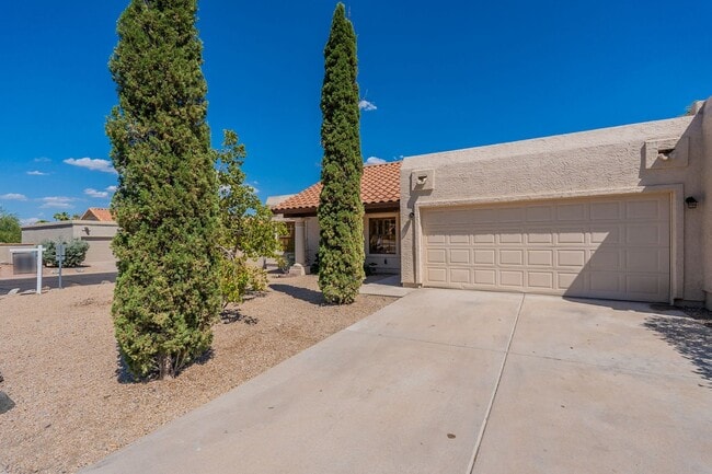 Building Photo - Gem in Fountain Hills!