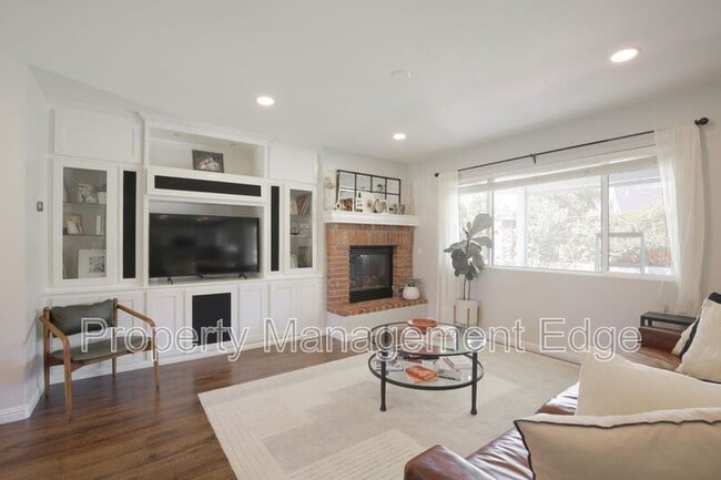 Foto del edificio - 38387 Chestnut Cir