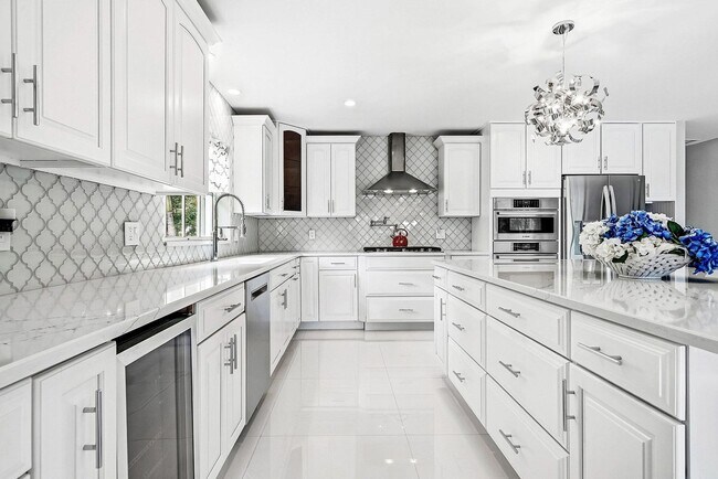 Foto del edificio - 417 N Country Club Dr