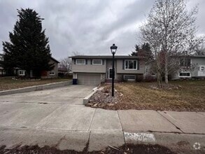 Building Photo - 2931 Carmel Dr