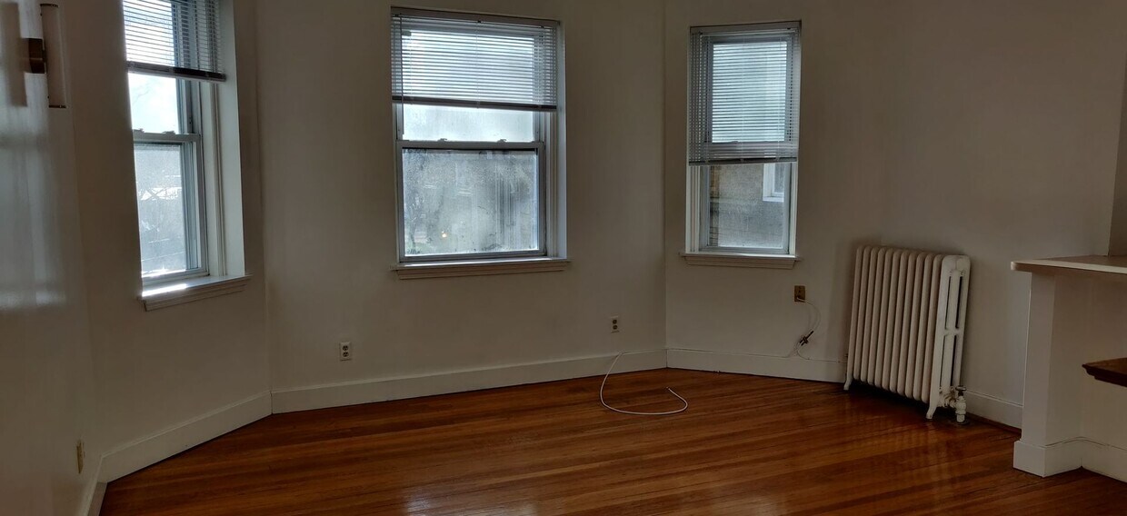 21 Westbourne Terrace, Brookline, MA 02446 Condo for Rent in