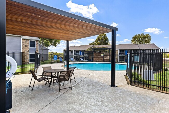 Foto del edificio - Cottonwood Park Village