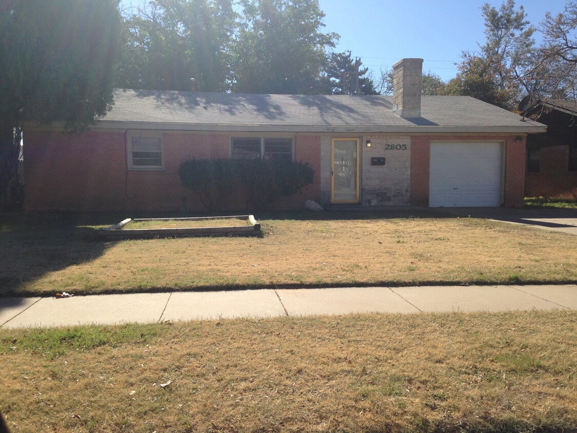 Primary Photo - 3/2/1 Single Family Home