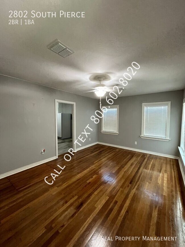 Building Photo - 2 bed 1 bath home with brand new central a...