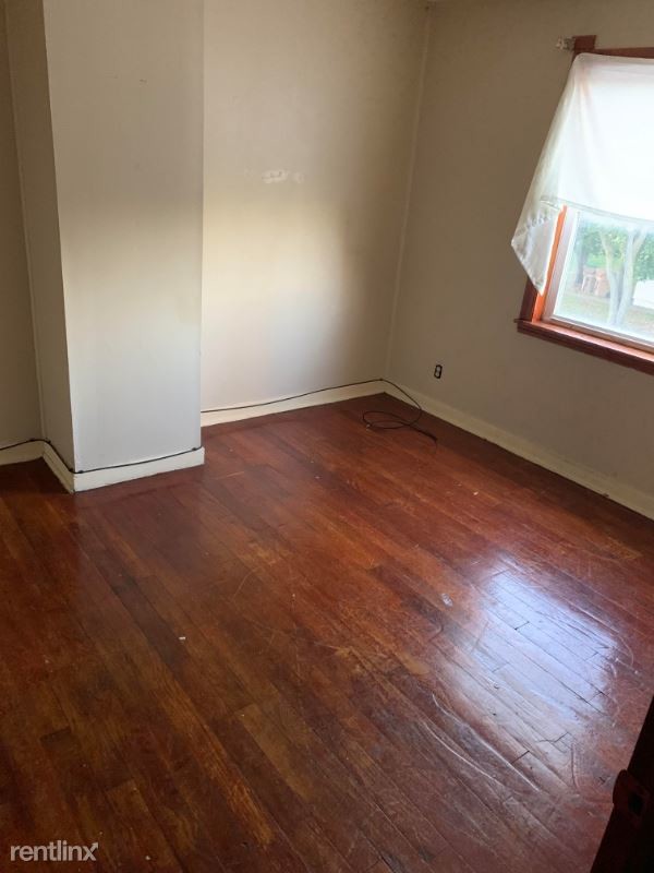 Building Photo - 2 br, 1 bath House - 15 Elkins Dr