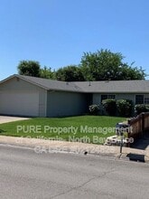 Building Photo - 551 Chablis Ct