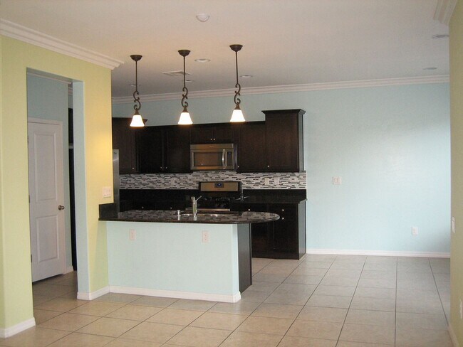 Foto del edificio - Beautiful 3 bd home in Summerlin Center ne...
