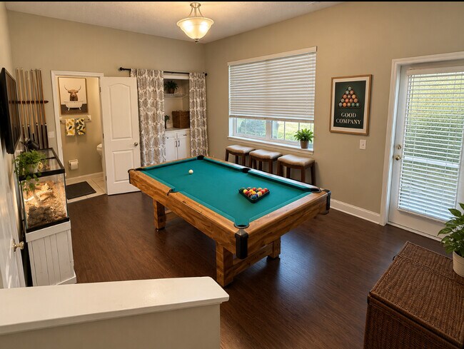 Foto del edificio - 3015 Bayshore Pointe Dr