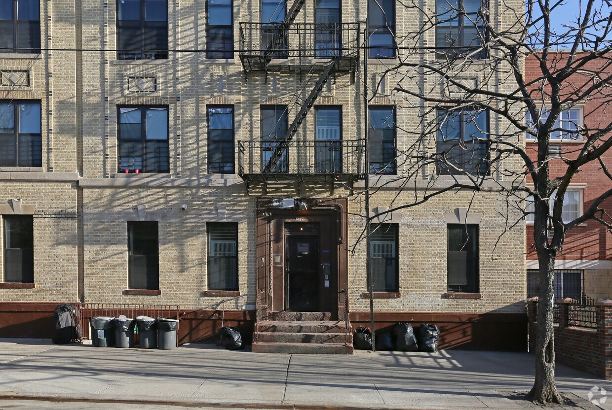 Building Photo - 1725 Sterling Pl