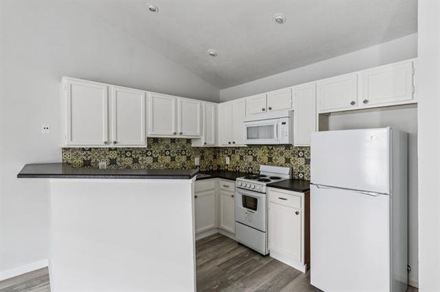 Foto principal - 6108 Abrams Rd