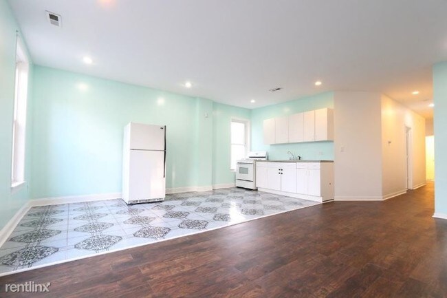 Foto del edificio - 1315 W 18th St