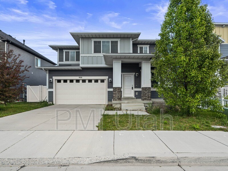 Foto principal - 906 Lotus Brook Dr