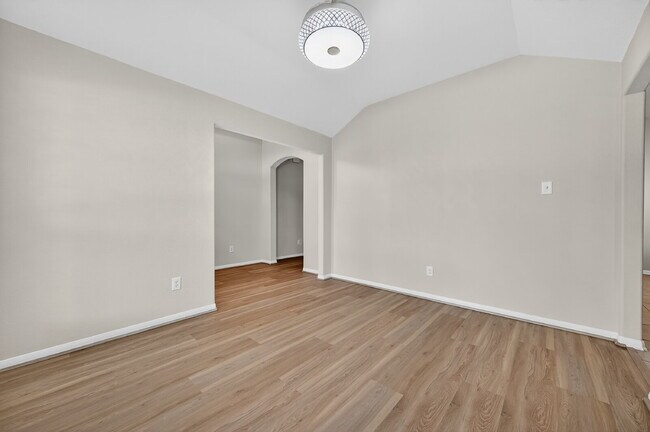 Building Photo - "3-Bed with 2 Full Baths in Katy – Spaciou...
