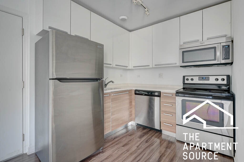 Foto principal - 925 W Carmen Ave