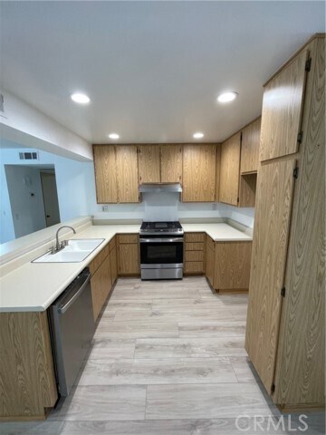 Foto del edificio - 13801 Shirley St