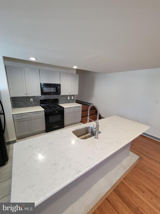 Building Photo - 3800 Haverford Ave