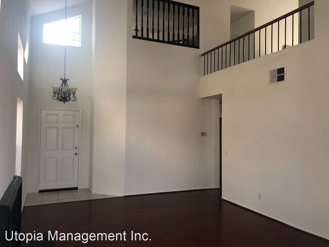 Building Photo - 5 br, 3 bath House - 15598 Willow Dr