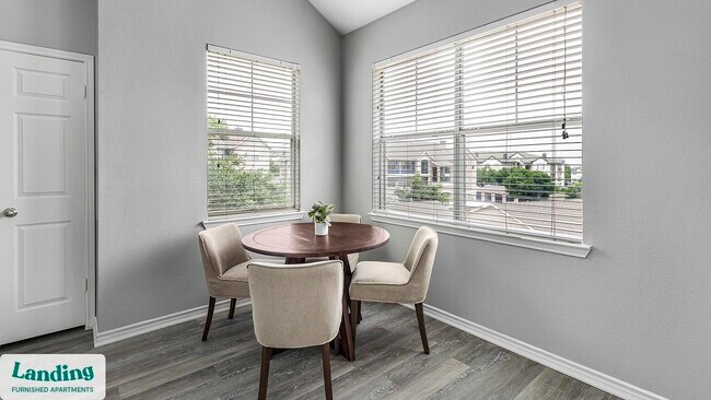 Foto del edificio - 533 Fossil Creek Blvd