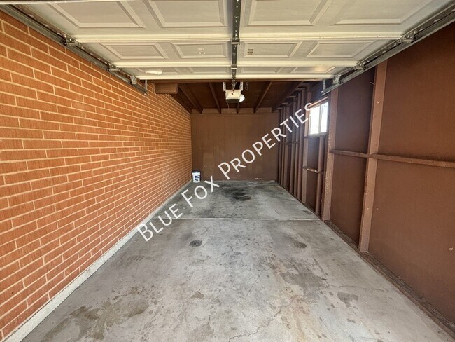 Building Photo - 7329 E 28th Pl