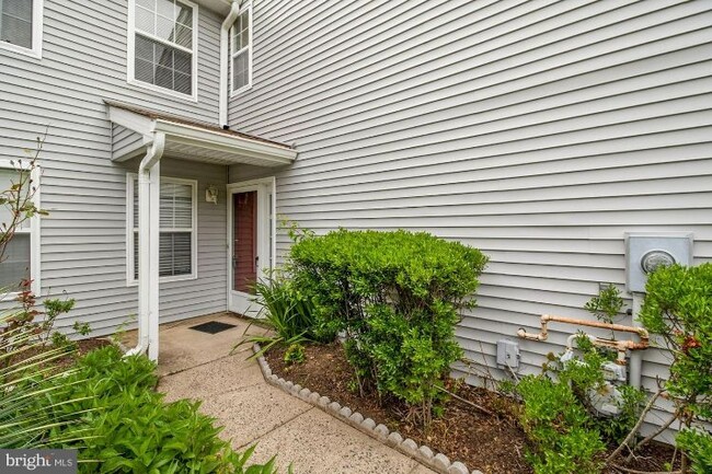 Foto del edificio - 323 Birch Hollow Dr