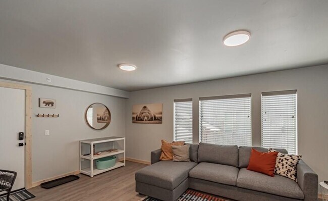 Foto del edificio - 280 E Lorene St