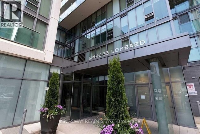 Building Photo - 33 Lombard St