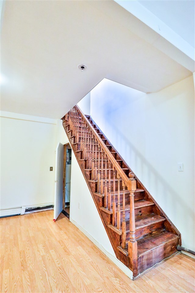 Building Photo - 301 Sherman Ave