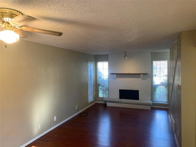 Foto del edificio - 2444 N Graham Dr