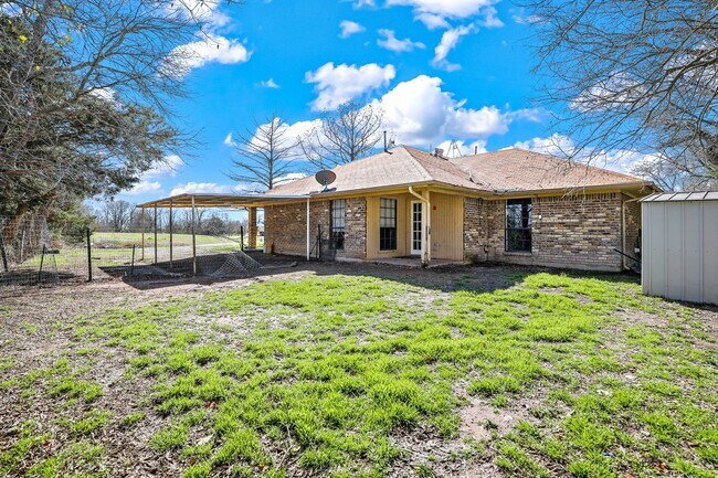 Foto del edificio - 223 E Pritchard Ln