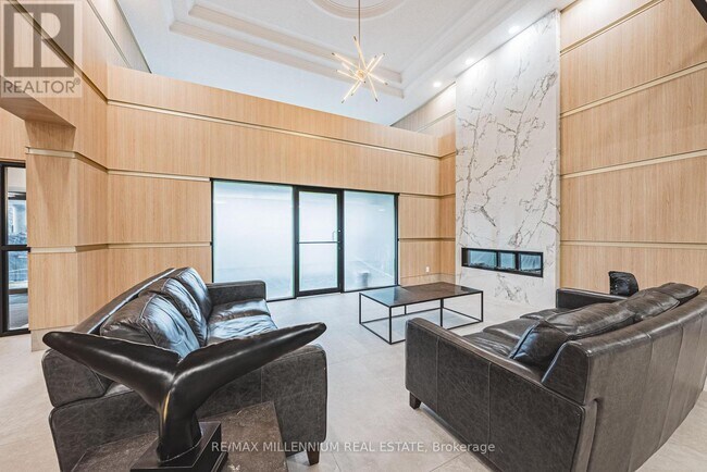 Photo du bâtiment - 2160 Lakeshore Rd.