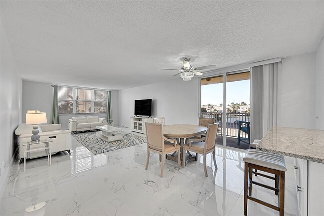 Building Photo - 1401 S Ocean Dr