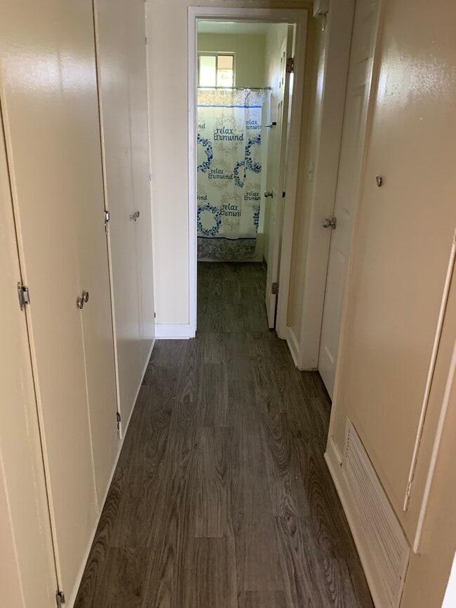 Building Photo - Executive Park Apartments