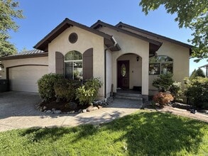 Building Photo - 1176 NE Bonny Doon Ln