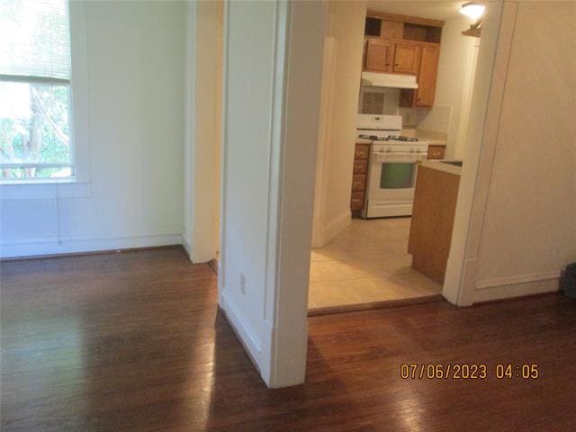 Building Photo - 203 N Colson St