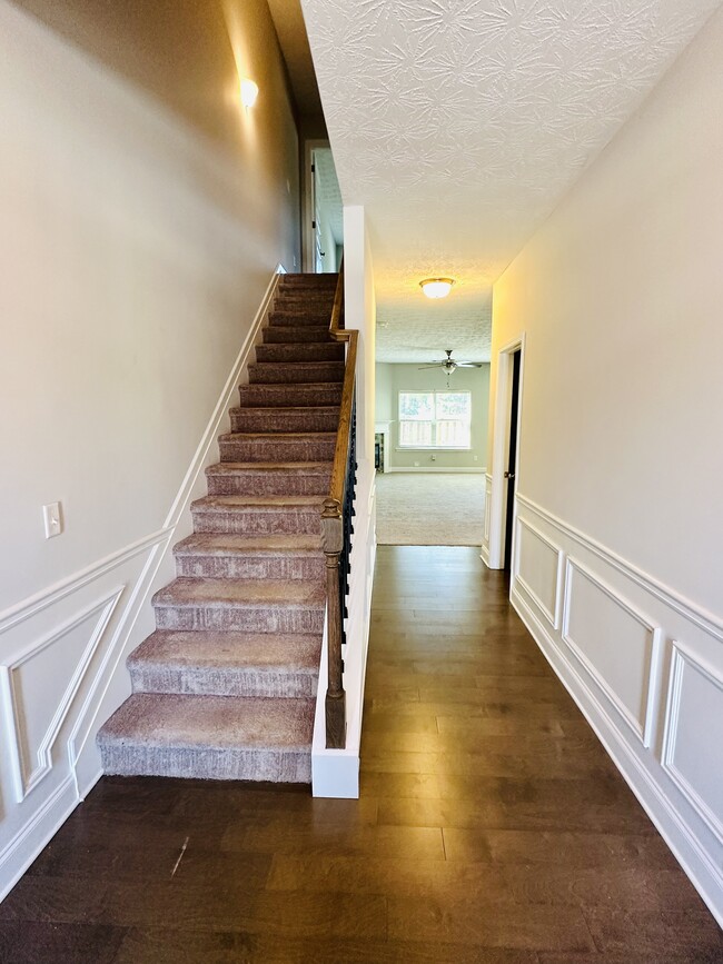 Building Photo - 6008 Townes Way