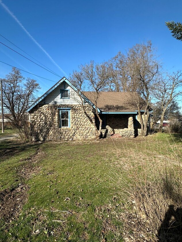 Foto principal - Quaint home with unique charm!