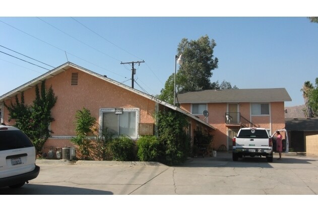 Building Photo - 21862 Dracaea St