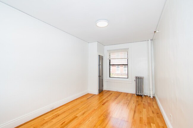 Foto del edificio - 91 Westland Ave