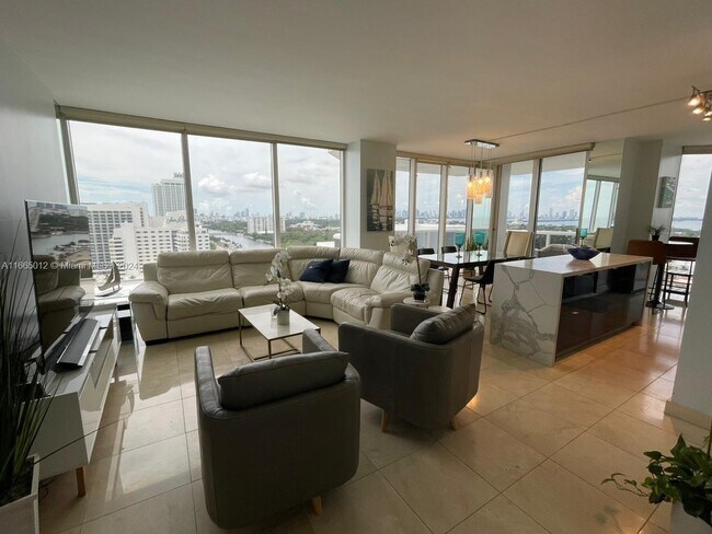 Foto del edificio - 4775 Collins Ave