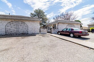 Building Photo - 1107 S Jackson St