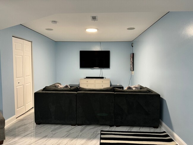 Living Space - 6164 Deer Ridge Trl