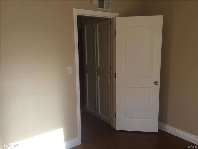 Building Photo - 3 br, 2 bath House - 1942 Caddington Dr