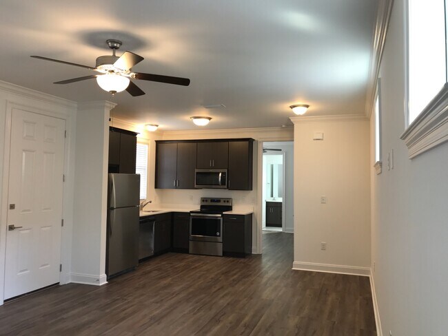 Foto del edificio - 311 Bailey Dr