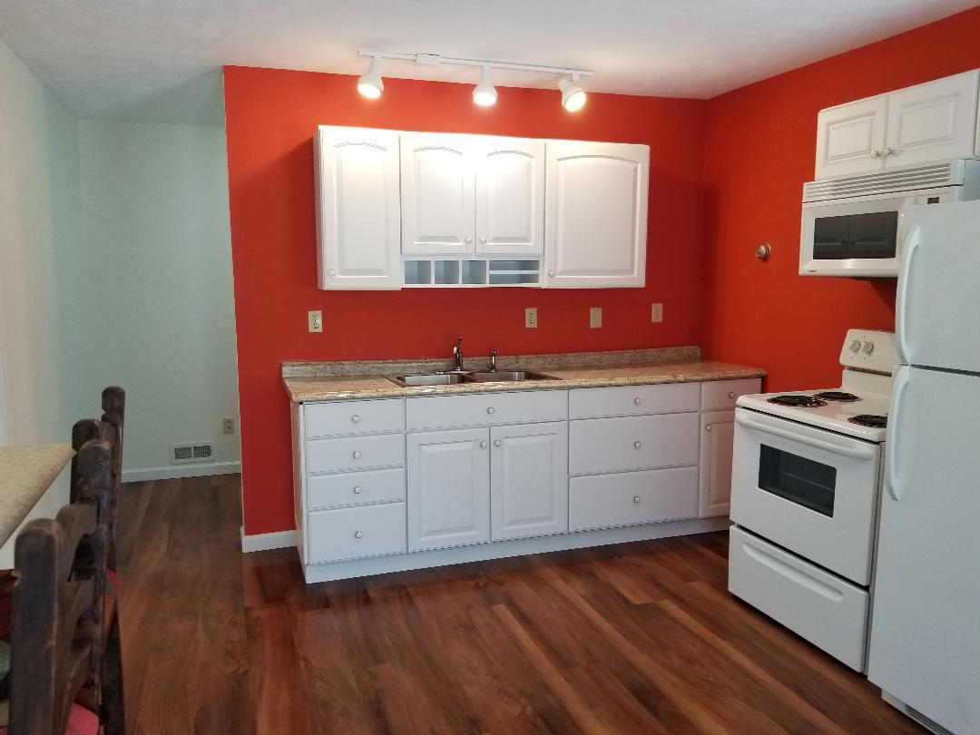 Foto principal - 46 Stewart Ln