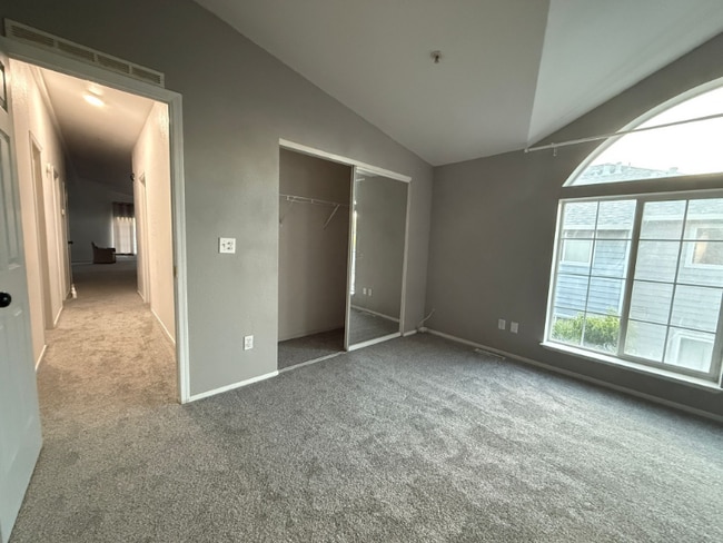 Foto del edificio - 21462 Meekland Ave