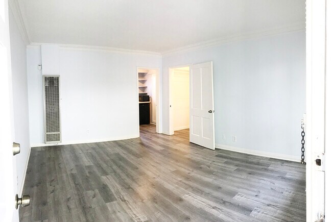 Foto del edificio - 1749 N Sycamore Ave