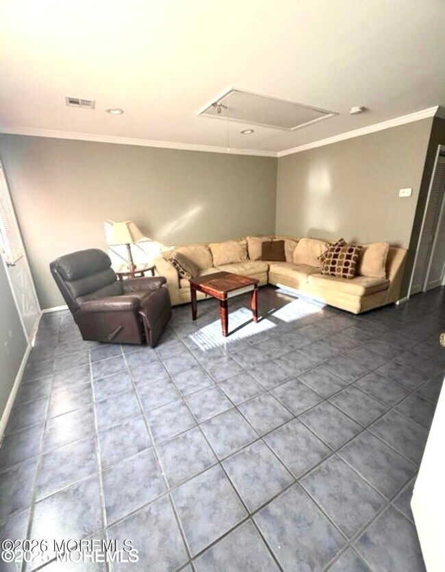 Foto del edificio - 60 Sherman Ave