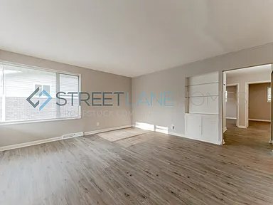 Building Photo - 9834 Lawnview Dr