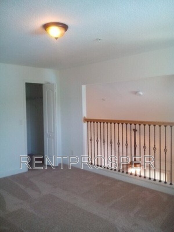 Building Photo - 3721 S Lake Orlando Pkwy