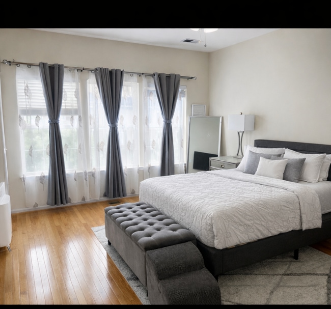 Foto del edificio - 4577 Derring Ln